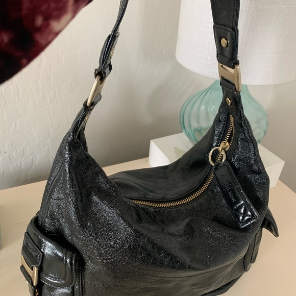 Michael Kors Patent leather hobo bag - Picture 5 of 13